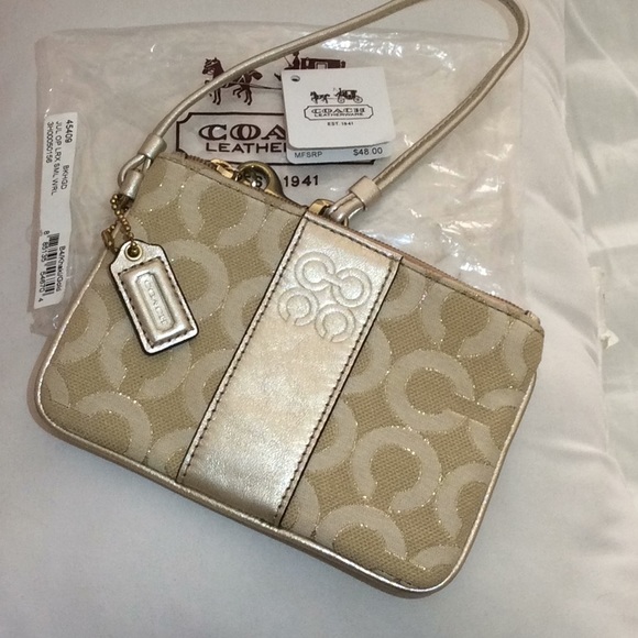 Coach wristlet - Picture 2 of 2